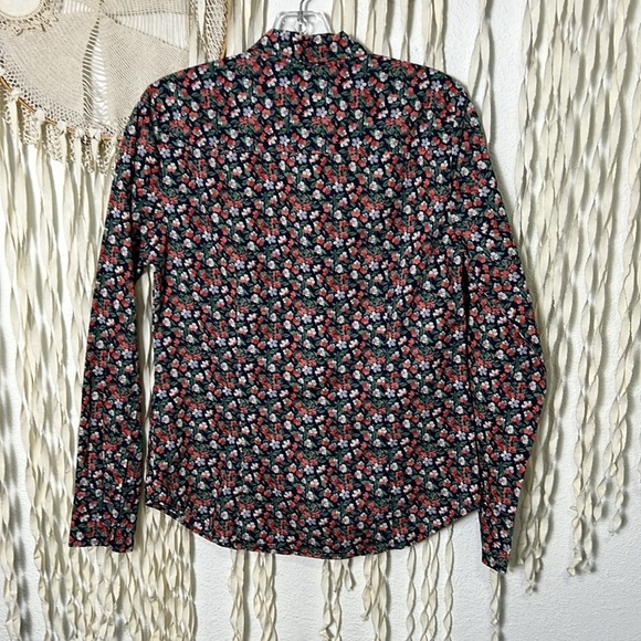 J. Crew Liberty Fabric Long Sleeve Button Down Floral Top Size 6 - Picture 8 of 12